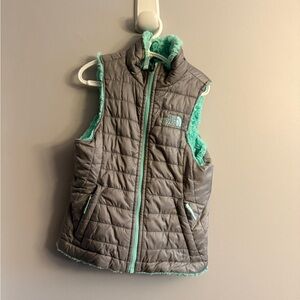 The North Face Girls XS 6 Reversible Puffer Fleece Vest Gray Mint
